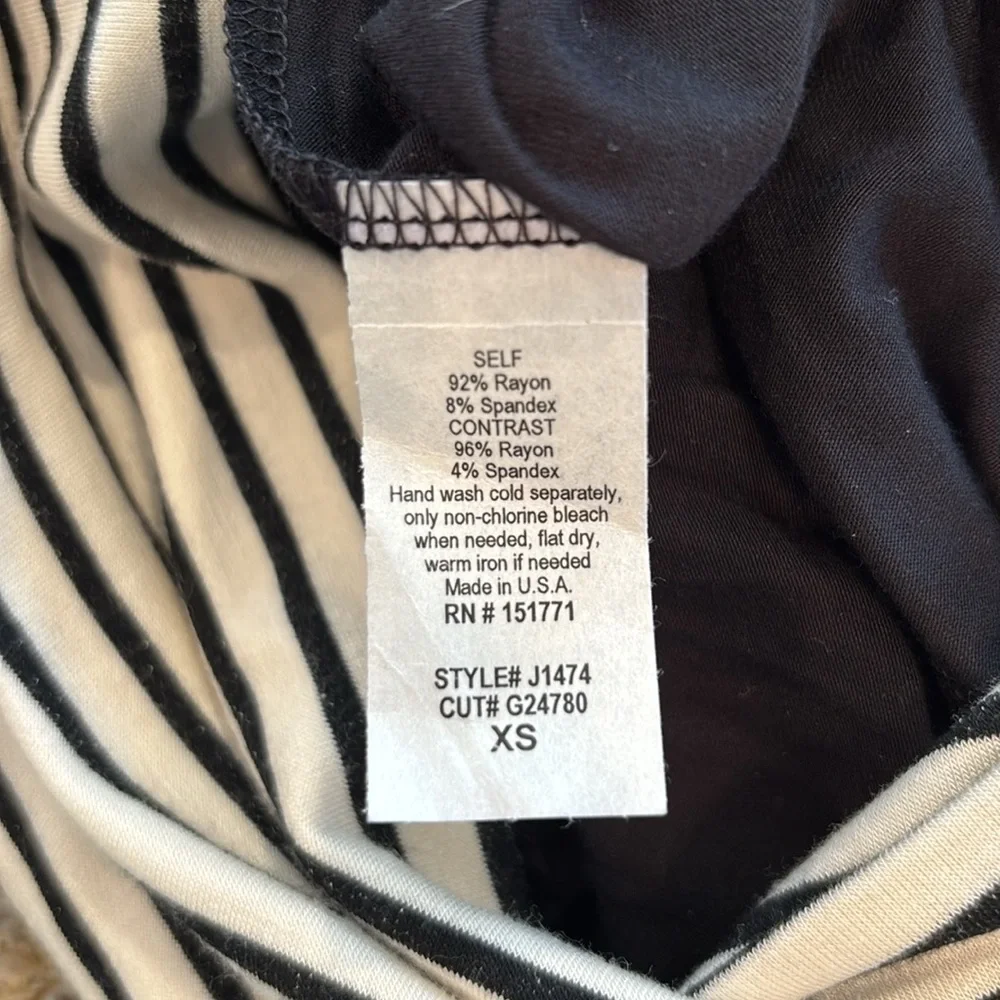 NWT Women's XS Kaileigh Latana Black & White Knit Jumpsuit - Picture 6 of 6
